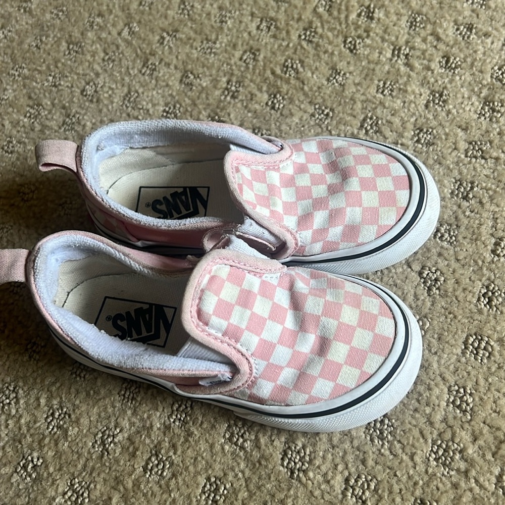 Pink Checkered Vans Velcro straps